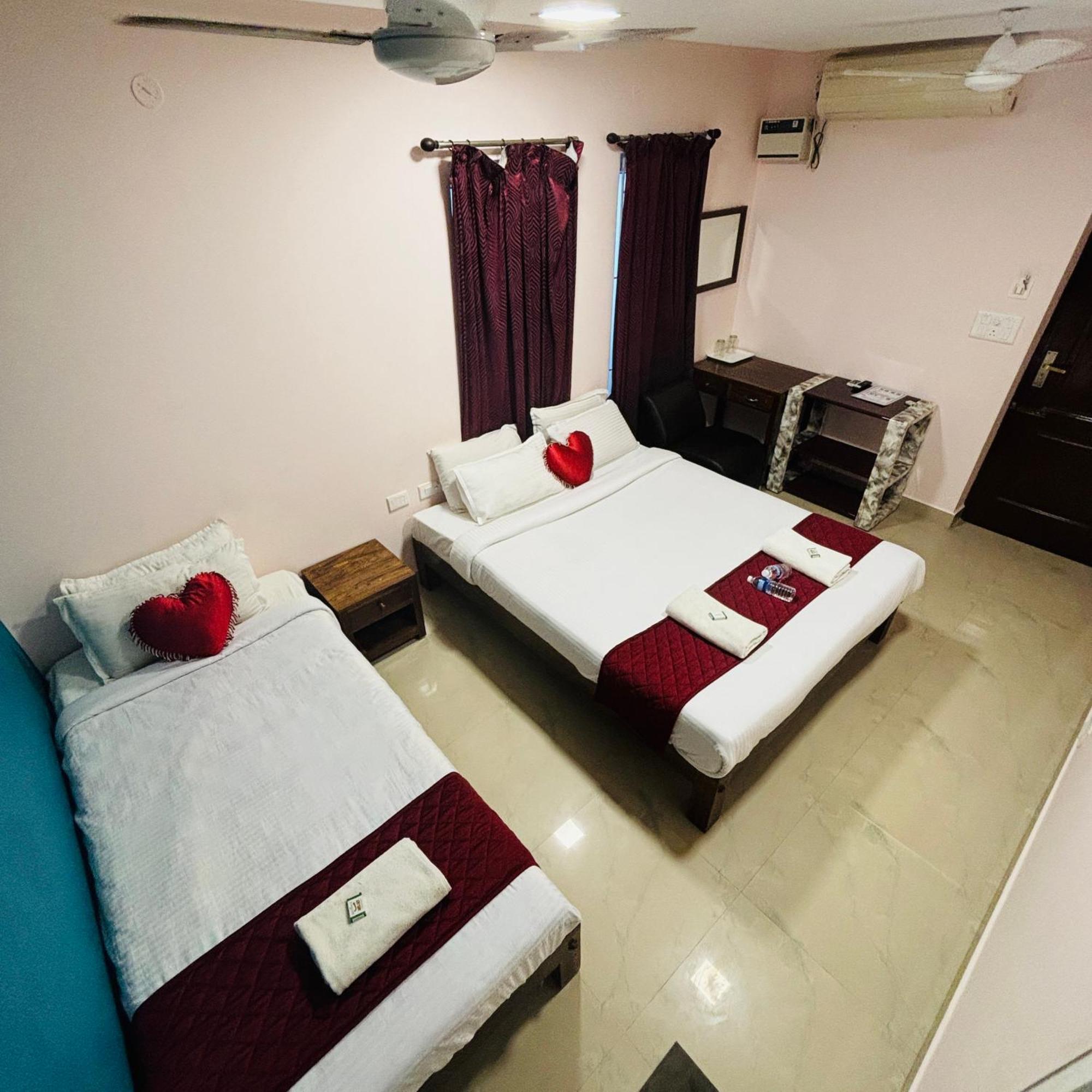 Serenity Sands Beach Resort Puducherry Exterior foto
